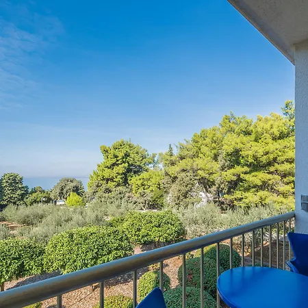 Aminess Vival Casa Velaris 3* Supetar