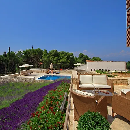 Aminess Vival Casa Velaris Hotel 3*