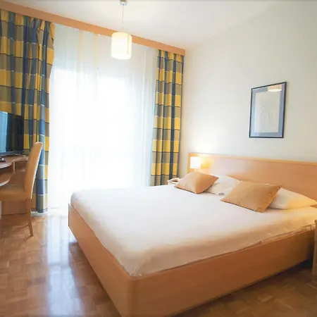 Hotell Aminess Vival Casa Velaris Supetar