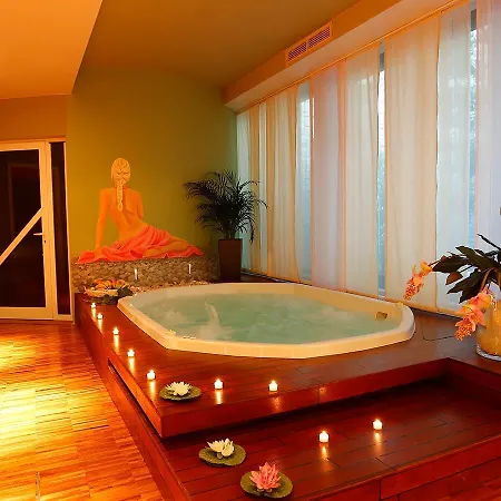 Hotell Aminess Vival Casa Velaris 3*