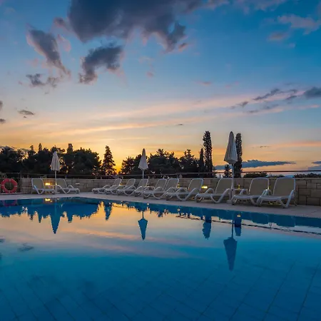 Aminess Vival Casa Velaris Otel Supetar