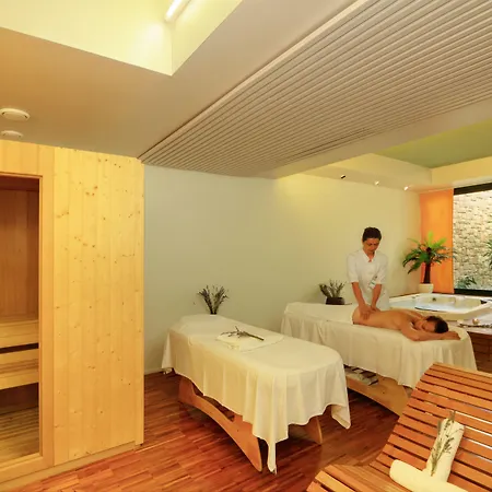 Aminess Vival Casa Velaris 3* Supetar
