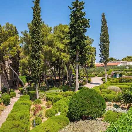 Aminess Vival Casa Velaris 3* Supetar