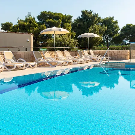 Aminess Vival Casa Velaris Supetar
