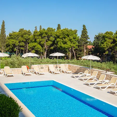 Отель Aminess Vival Casa Velaris 3*